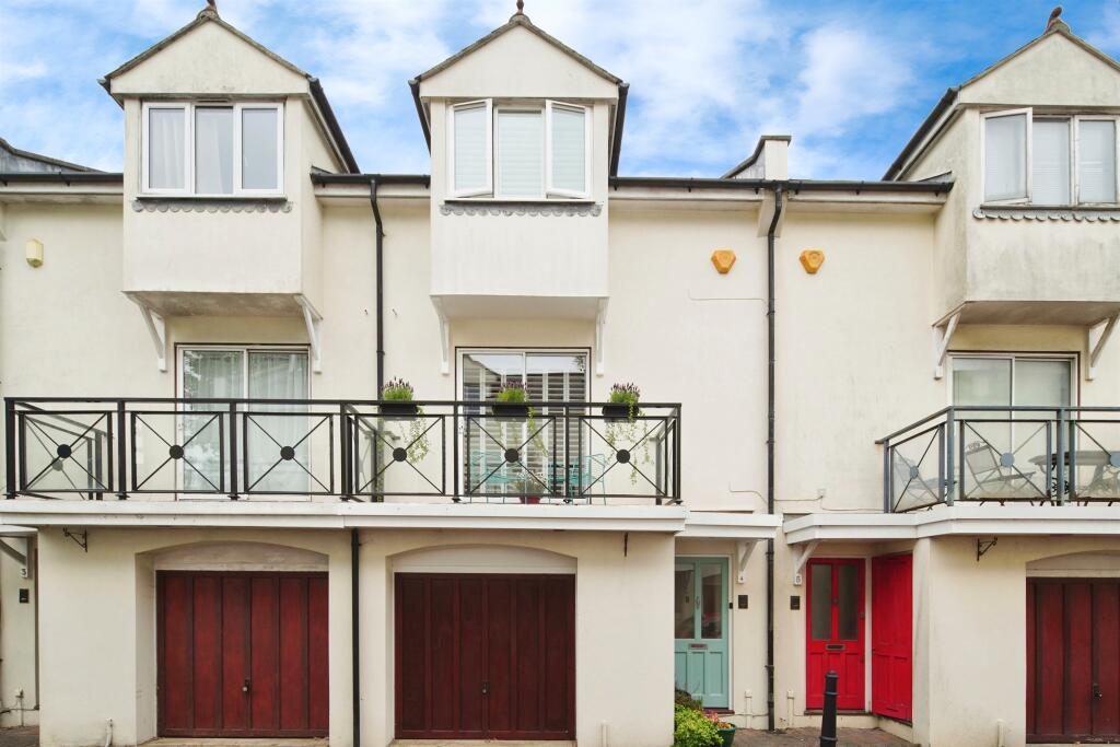 Main image of property: Oxford Mews, Hove