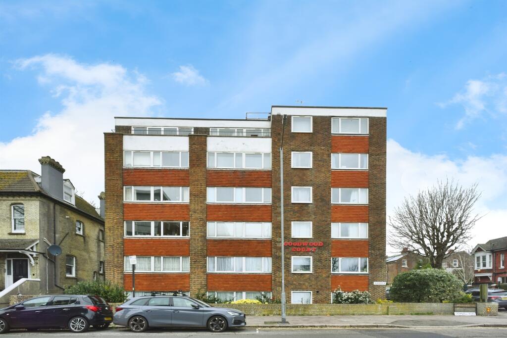 Main image of property: Cromwell Road, Hove