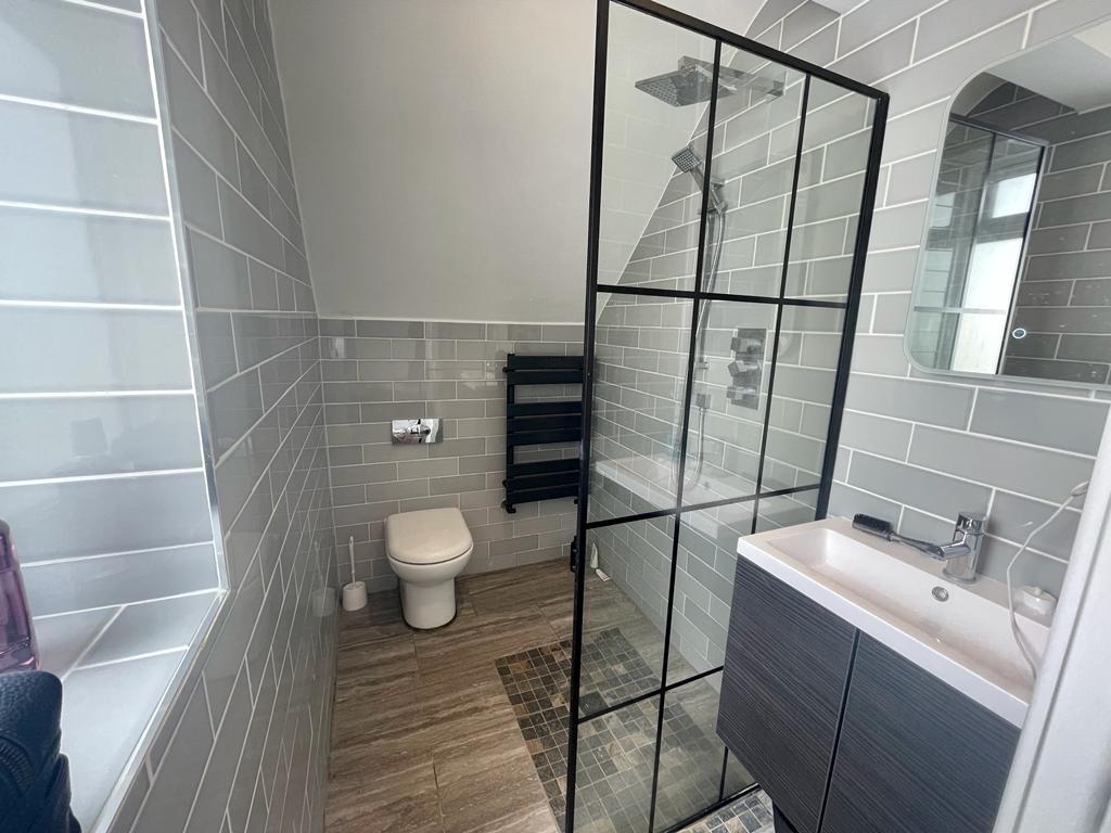 3 bedroom detached house for sale in Coleman Avenue, Hove, BN3