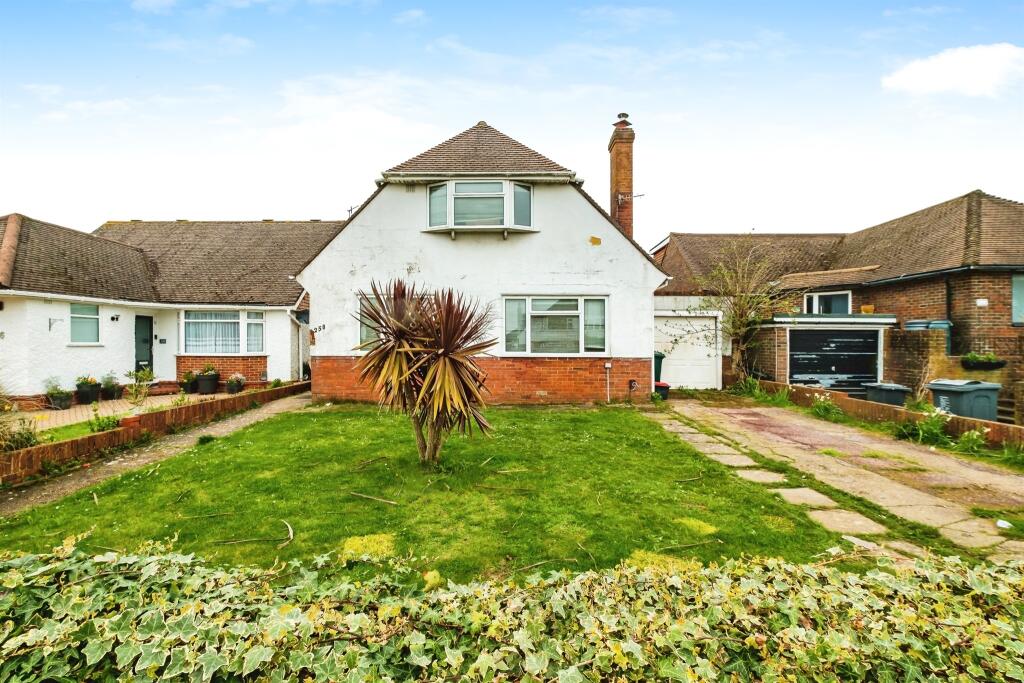 4 bedroom detached house for sale in Hangleton Road, Hove, BN3