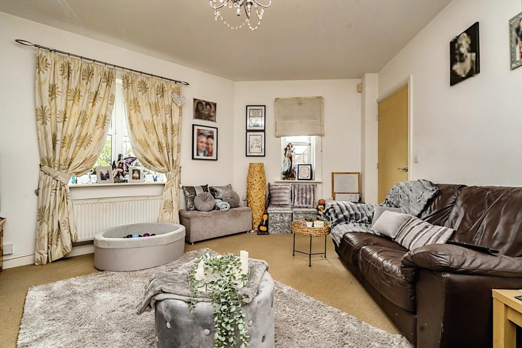 3 bedroom semidetached house for sale in Watergate Lane, Leicester, LE3