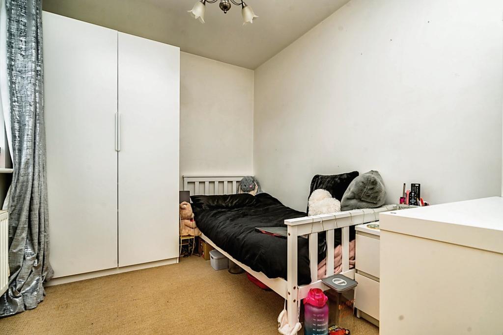 3 bedroom semidetached house for sale in Watergate Lane, Leicester, LE3