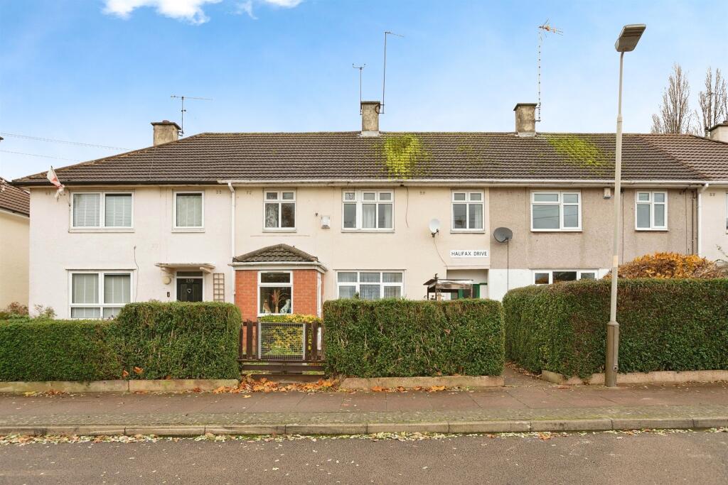 4 bedroom terraced house for sale in Halifax Drive, Leicester, LE4