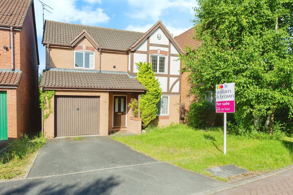 3 bedroom detached house for sale in Orsett Close, Leicester, LE5