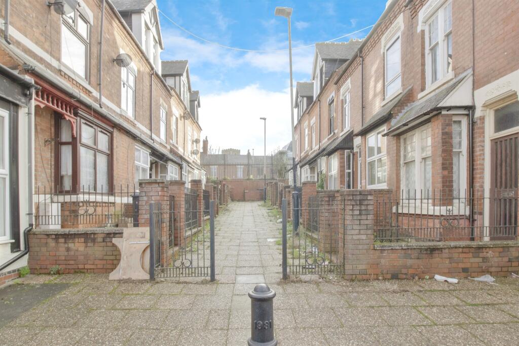 Main image of property: Guthlaxton Avenue, LEICESTER