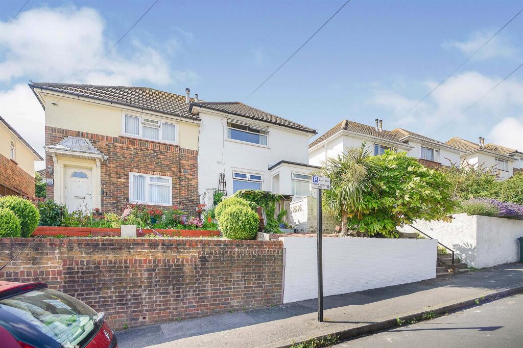 2 bedroom semi-detached house for sale in Cowfold Road, Brighton, BN2
