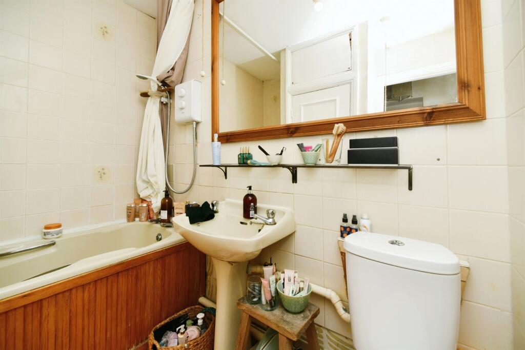 Additional property image - Marine Parade, Brighton