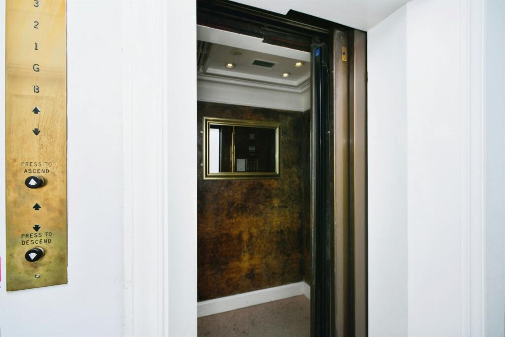 Additional property image - Marine Parade, Brighton