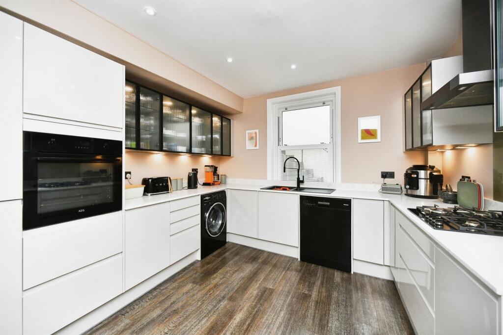 Additional property image - Sutherland Road, Brighton