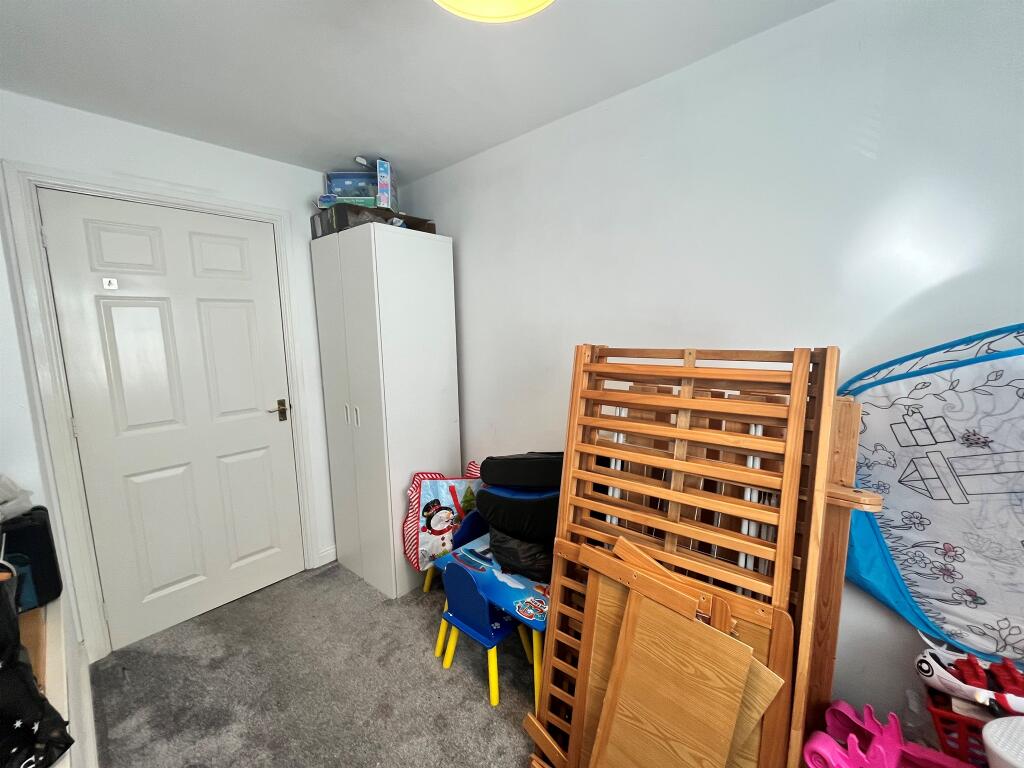 2 bedroom house for sale in Flaxley Close, Lincoln, LN2