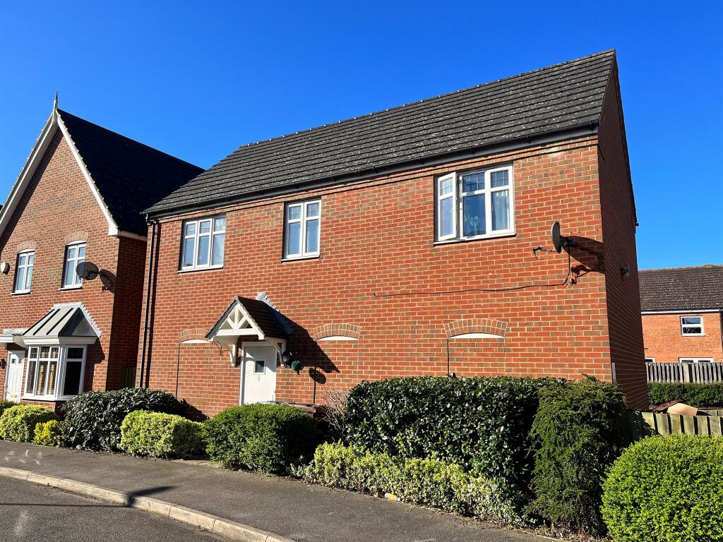 2 bedroom house for sale in Flaxley Close, Lincoln, LN2