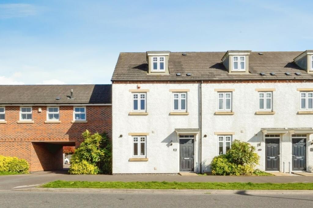 3 bedroom town house for sale in Severus Crescent, North Hykeham