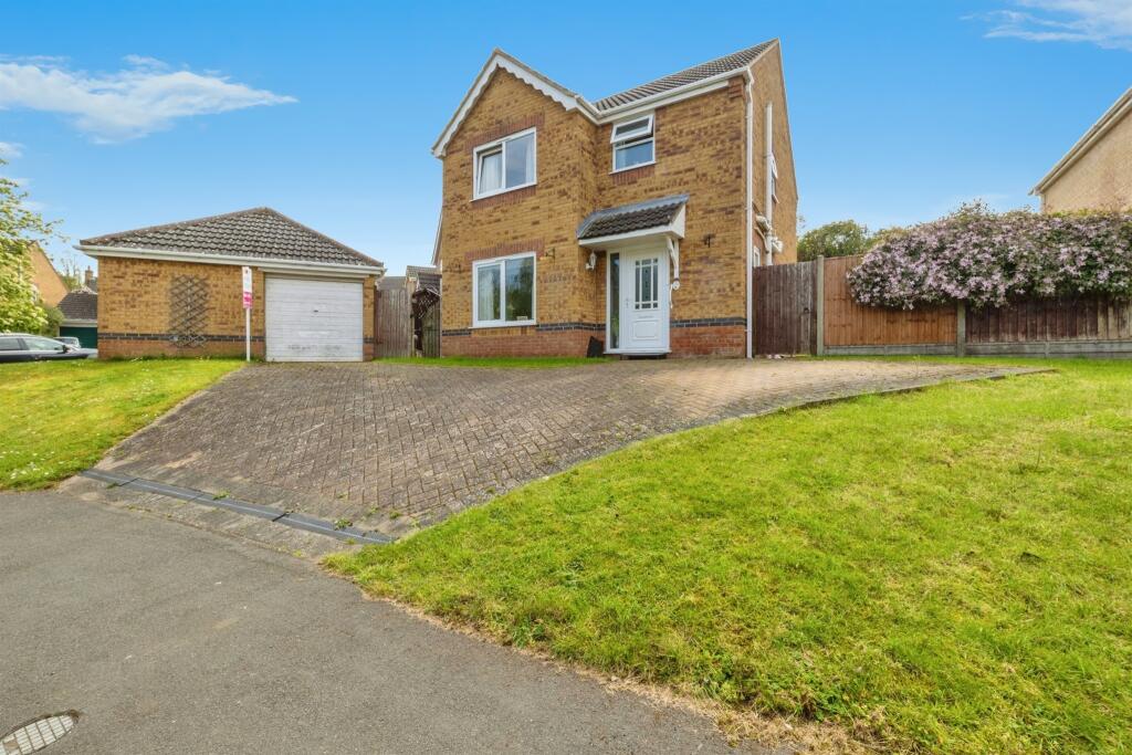 3 bedroom detached house for sale in Curtis Drive, Heighington, Lincoln