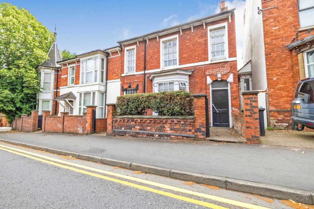 6 bedroom end of terrace house for sale in Yarborough Road, Lincoln, LN1