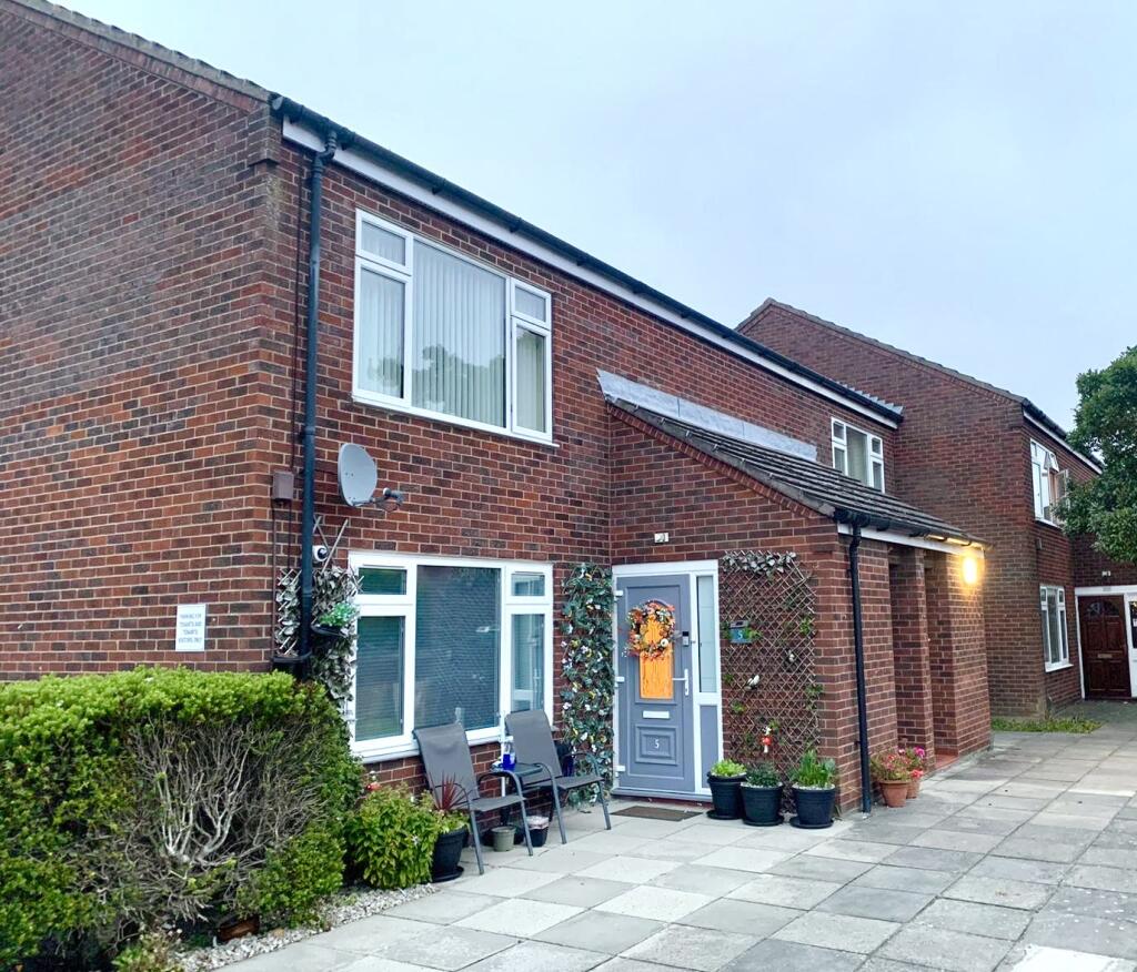 Main image of property: Honington Approach, Lincoln