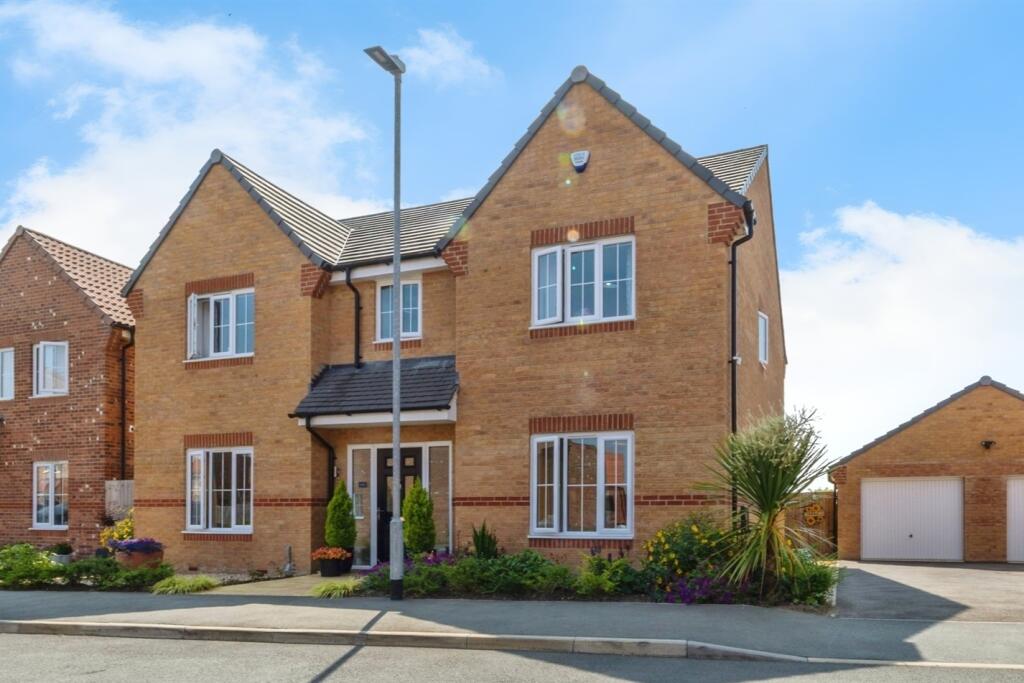 Main image of property: Frank Ford Close, Saxilby, Lincoln