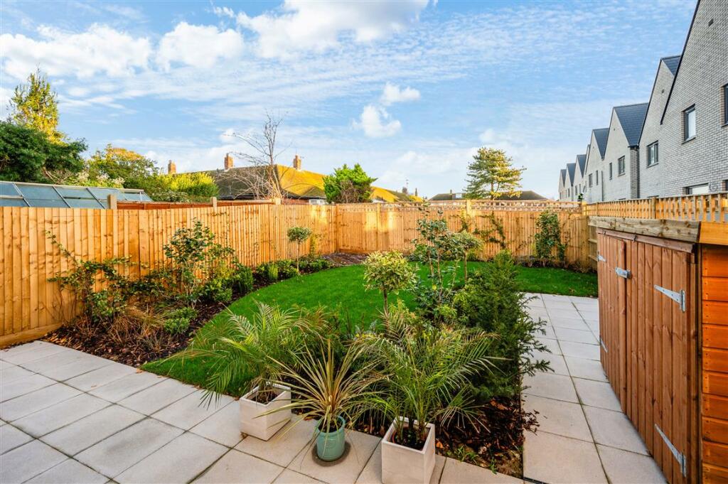 Additional property image - Manor Hall Road, Southwick, Brighton