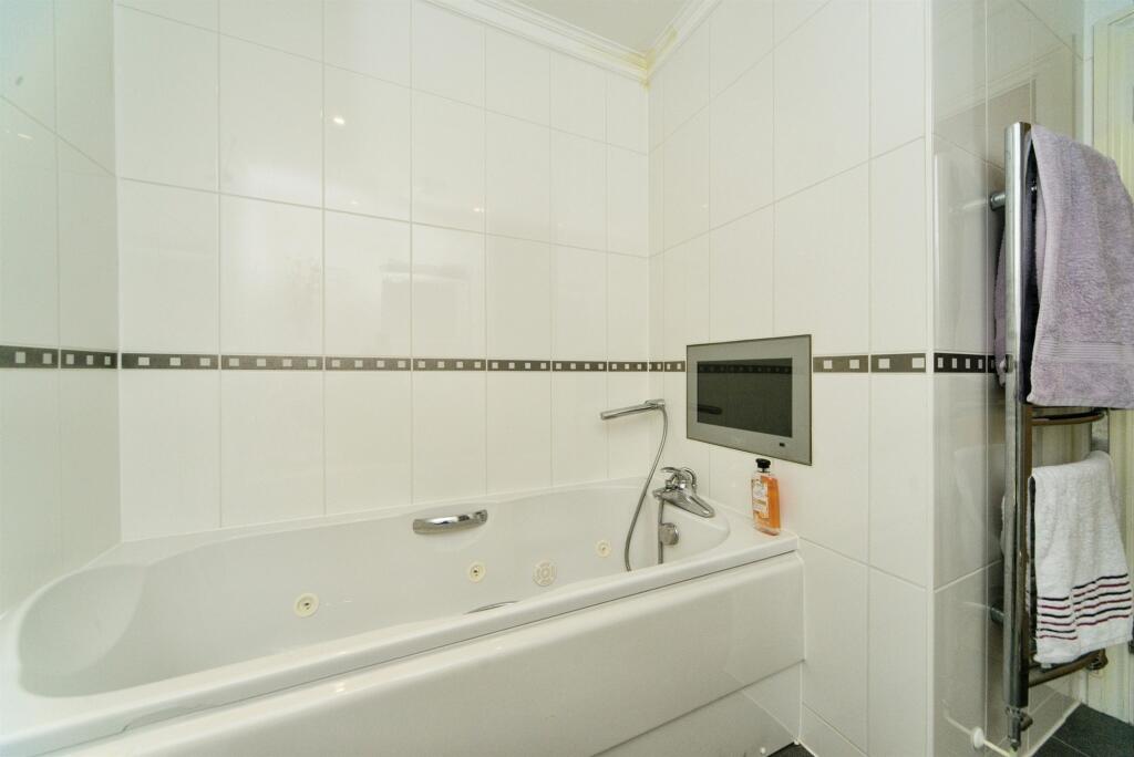 Additional property image - Hamilton Quay, Eastbourne
