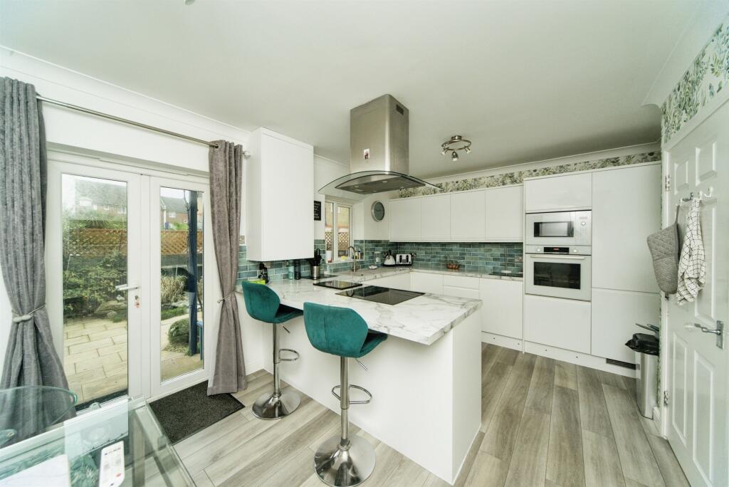 Additional property image - The Piazza, Eastbourne