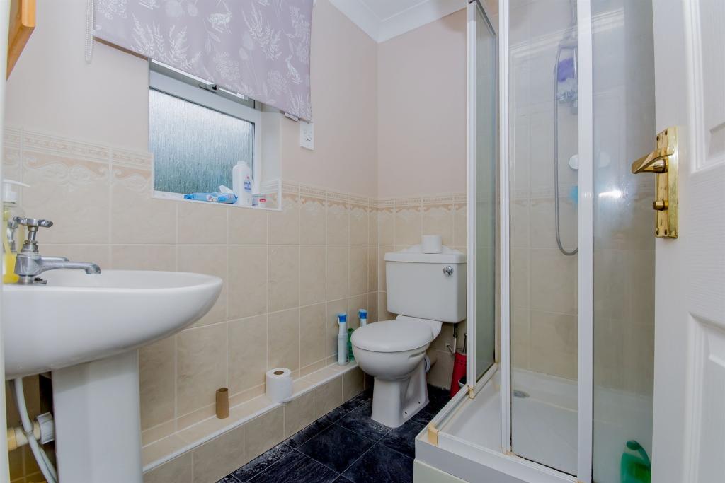 4 bedroom detached house for sale in Carnoustie Court, Sutton Bridge