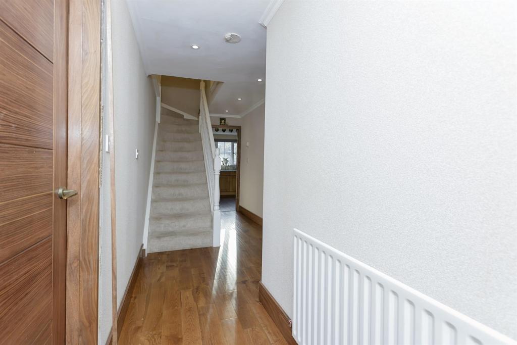 4 bedroom detached house for sale in William Street, LOUGHBOROUGH, LE11