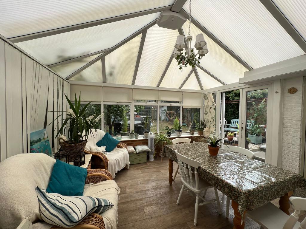 3 bedroom town house for sale in Heron Close, Mountsorrel, Loughborough