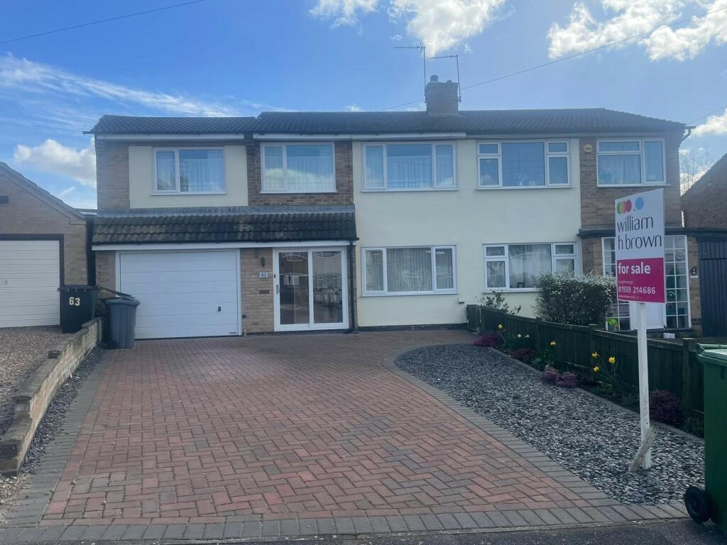 5 bedroom semidetached house for sale in Tiverton Road, Loughborough, LE11