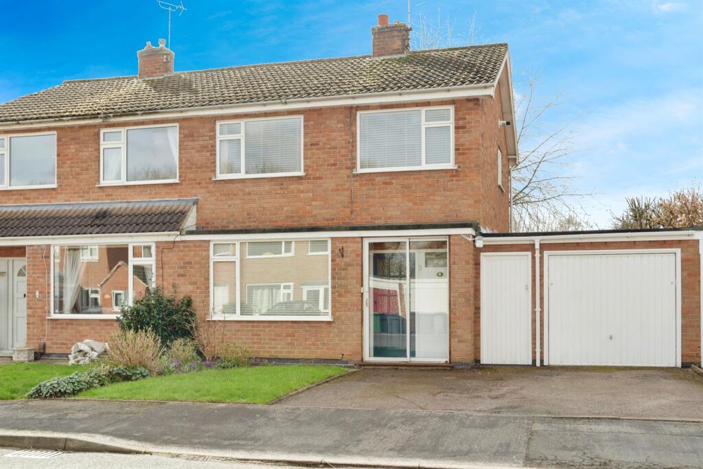3 bedroom semidetached house for sale in Poulteney Drive, Quorn