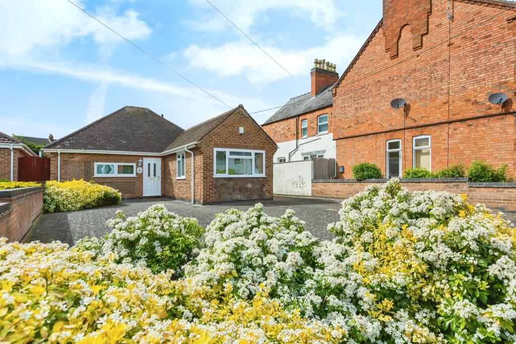 2 bedroom detached bungalow for sale in Rothley Road, Mountsorrel