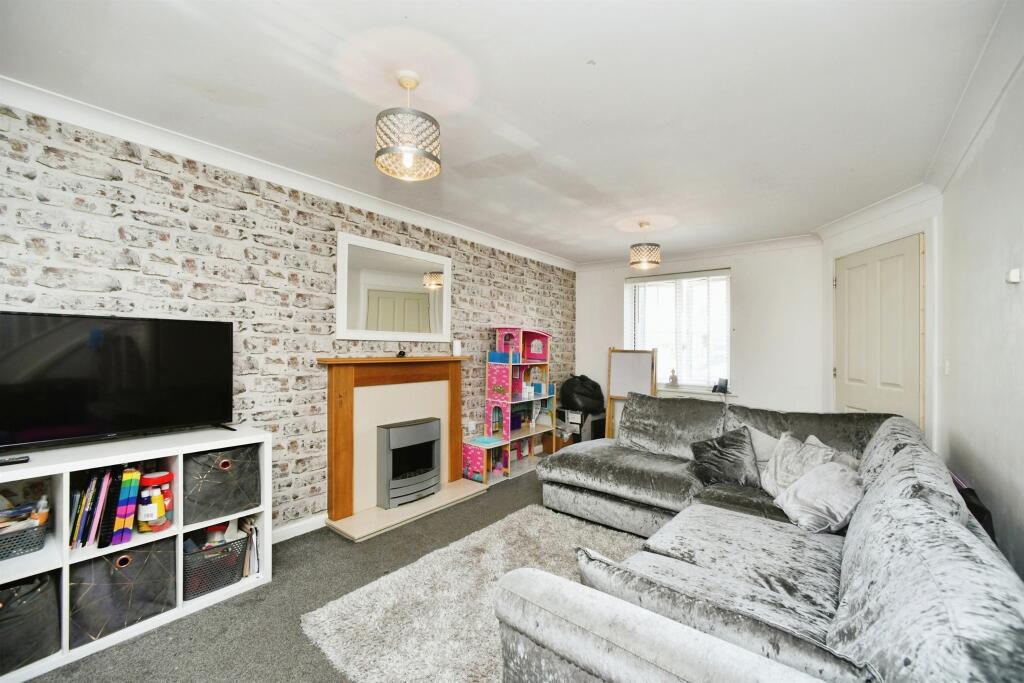 Additional property image - Roundhouse Crescent, Peacehaven