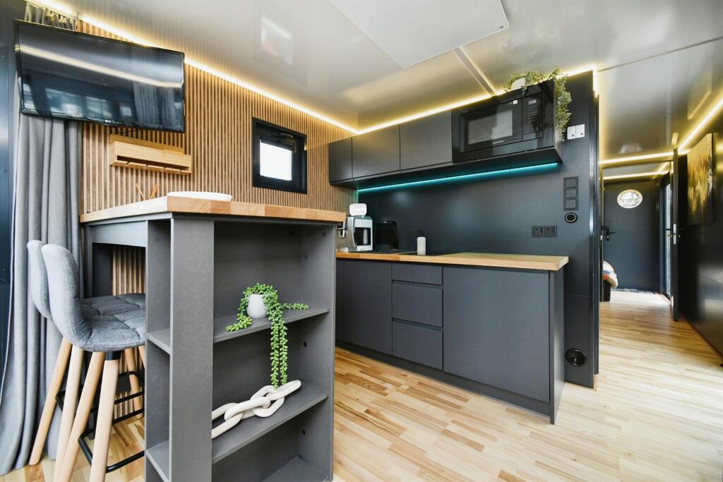 Additional property image - Robinson Road, Newhaven