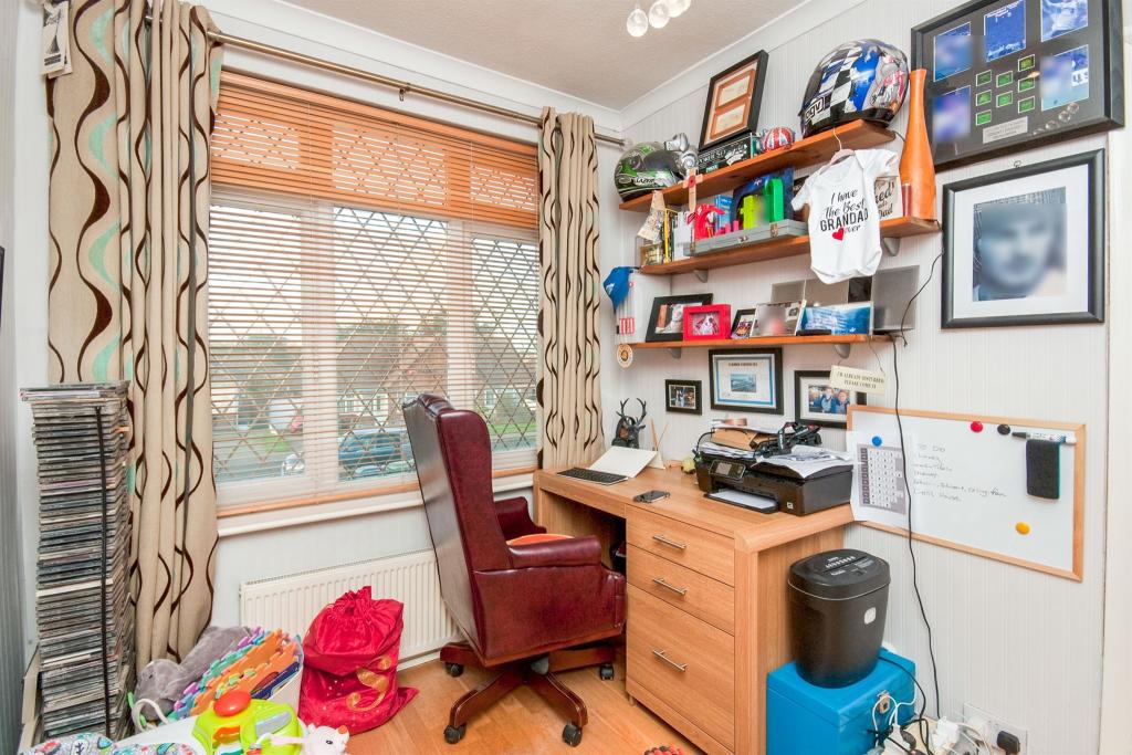 3 bedroom semidetached bungalow for sale in Brightling Road, Polegate