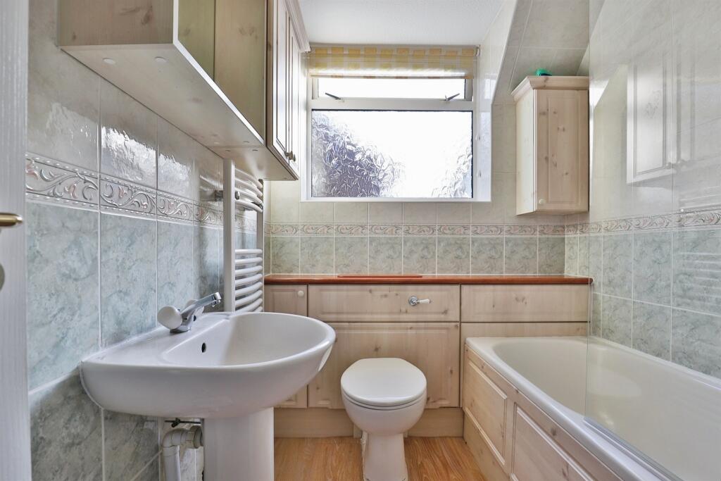 Additional property image - Greenhayes, Broadstone