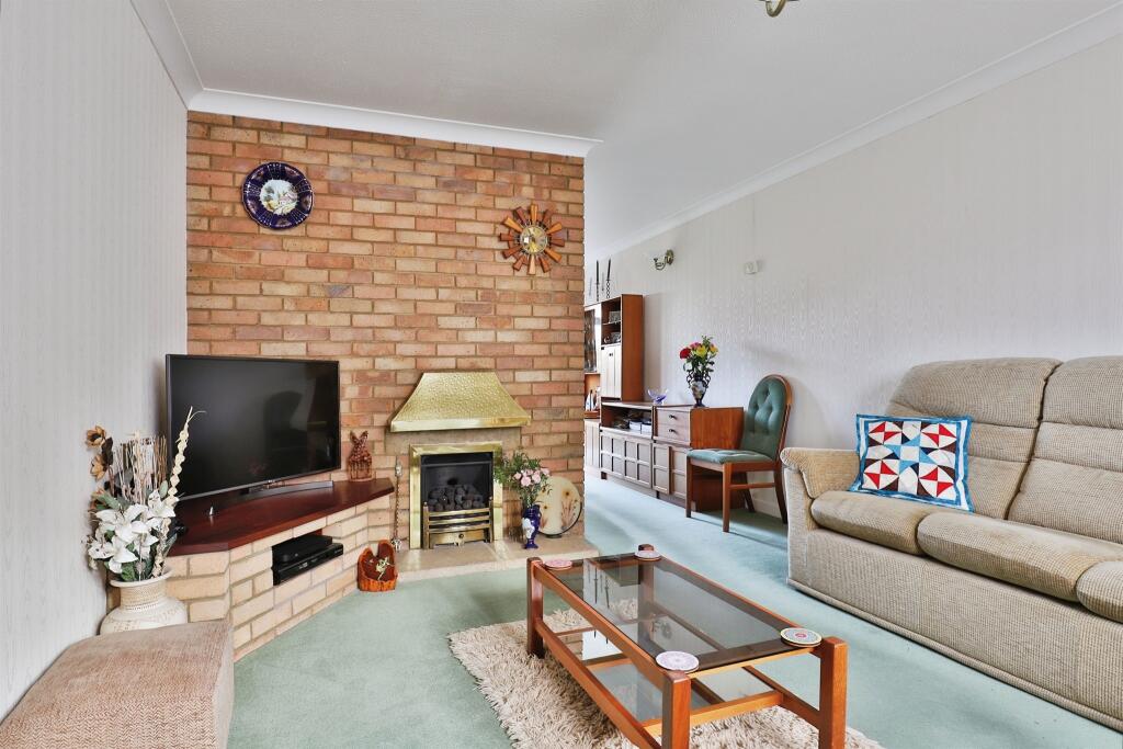 Additional property image - Greenhayes, Broadstone