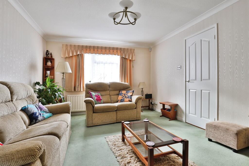 Additional property image - Greenhayes, Broadstone