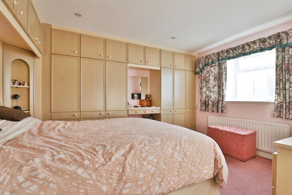 Additional property image - Greenhayes, Broadstone