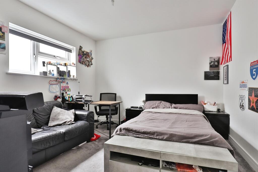 Additional property image - Francis Avenue, Bournemouth