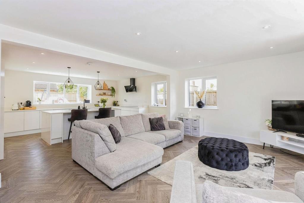 3 bedroom detached bungalow for sale in Upwell Road, March, PE15