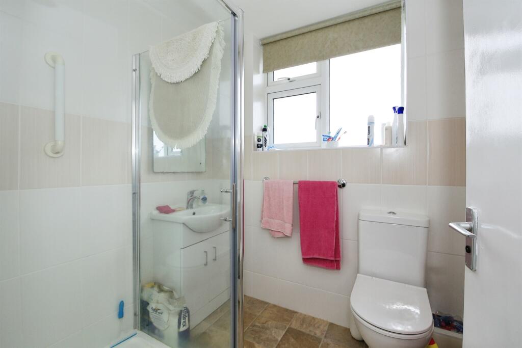 4 bedroom detached bungalow for sale in Wood Street, Doddington, MARCH