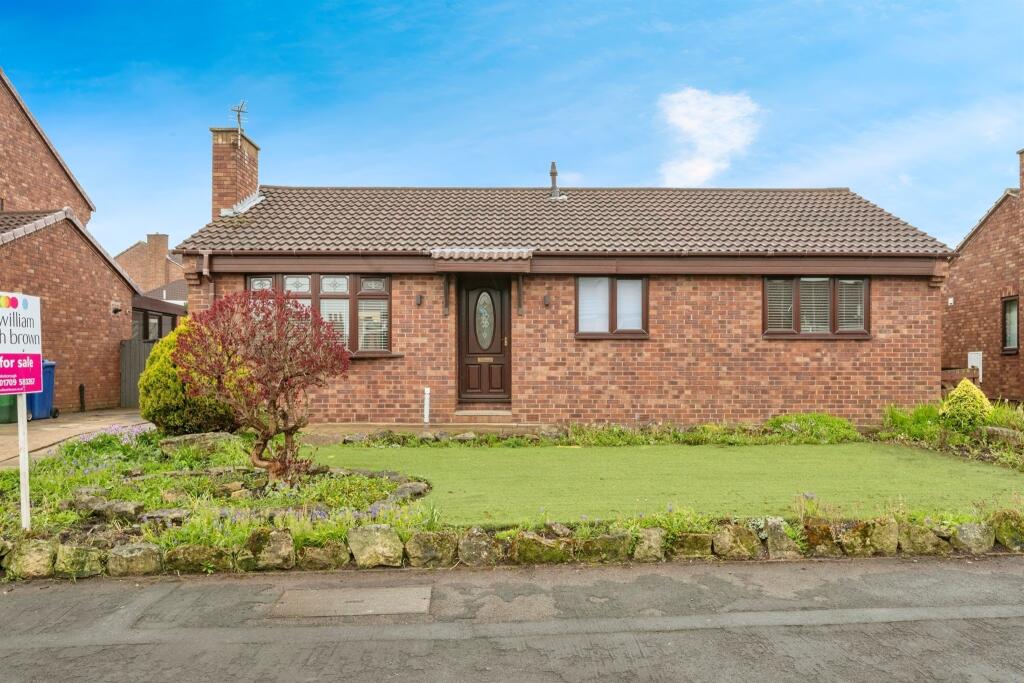 3 bedroom detached bungalow for sale in Drake Head Lane, Conisbrough, Doncaster, DN12