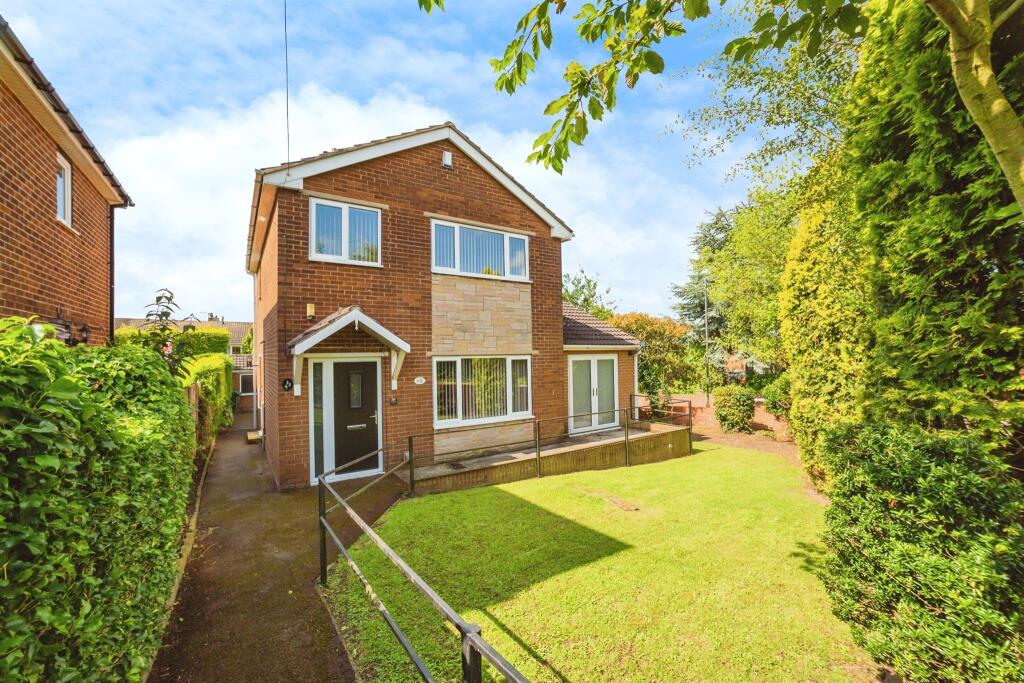 4 bedroom detached house for sale in Barnburgh Lane, Barnburgh