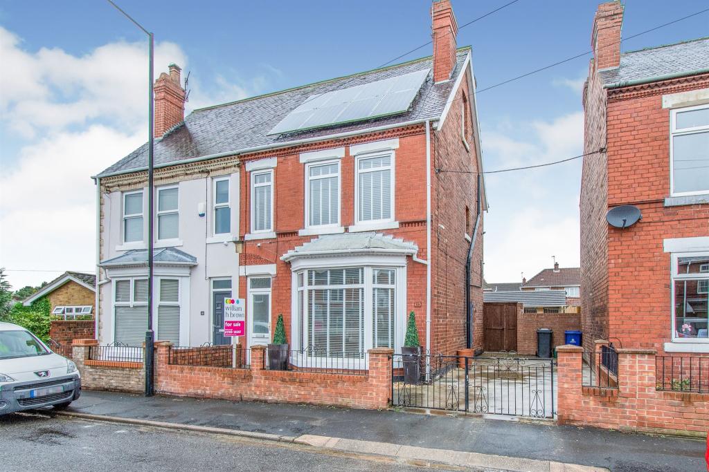 4 bedroom semidetached house for sale in Park Road, Conisbrough