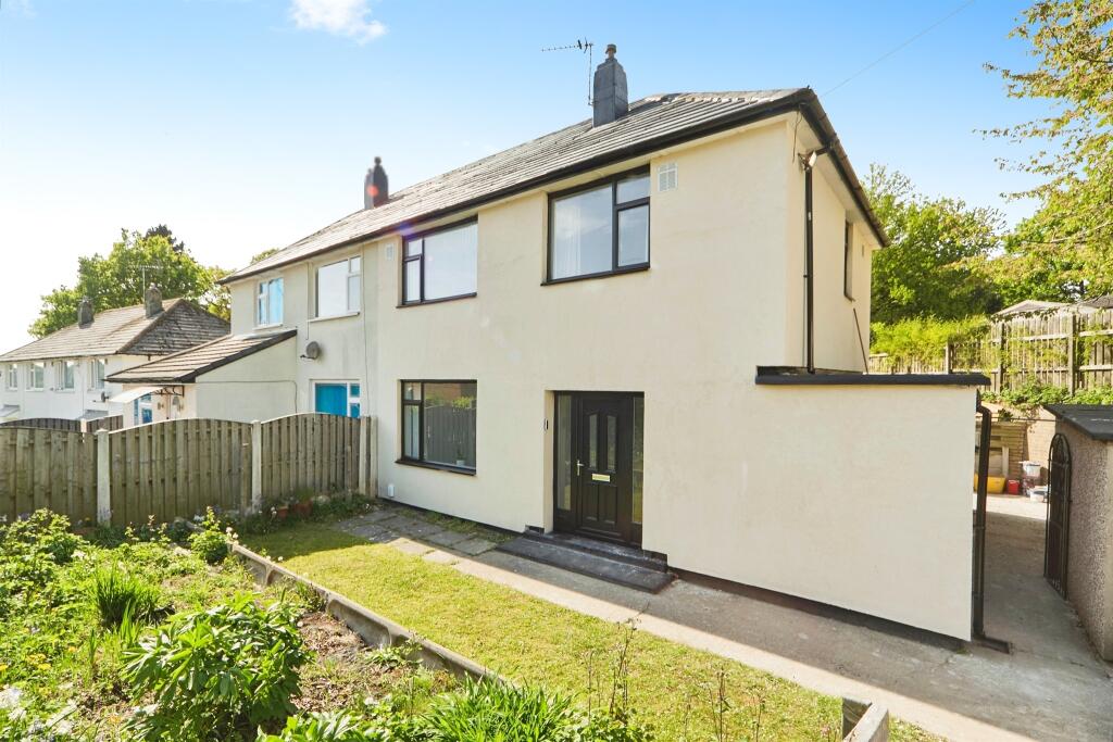Main image of property: Deanswood View, Leeds