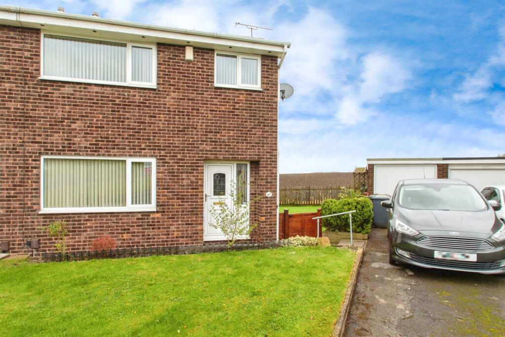 3 bedroom semi-detached house for sale in Harwill Rise, Churwell, Leeds ...