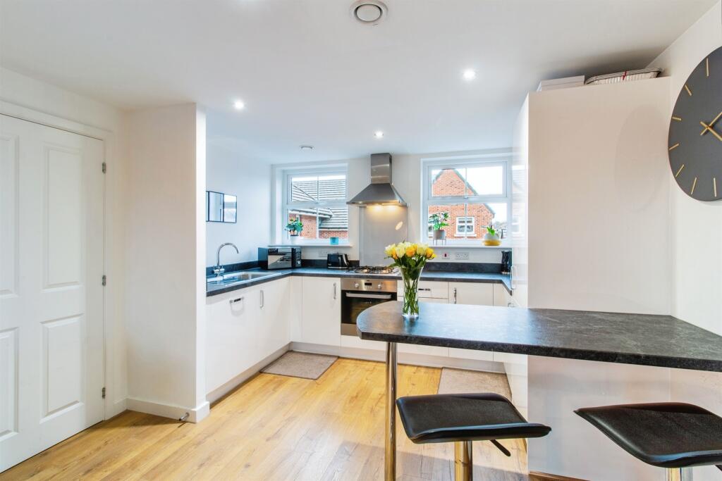 Additional property image - Emmet Court, Birkenshaw, Bradford