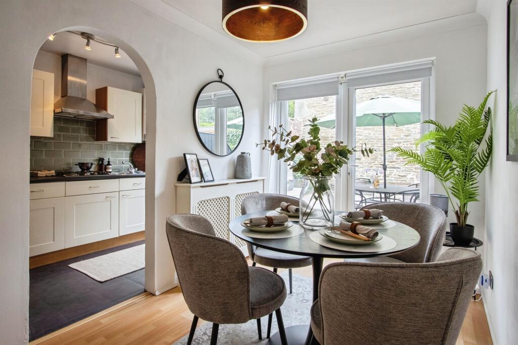Main image of property: Mill Fold, Gildersome, Leeds
