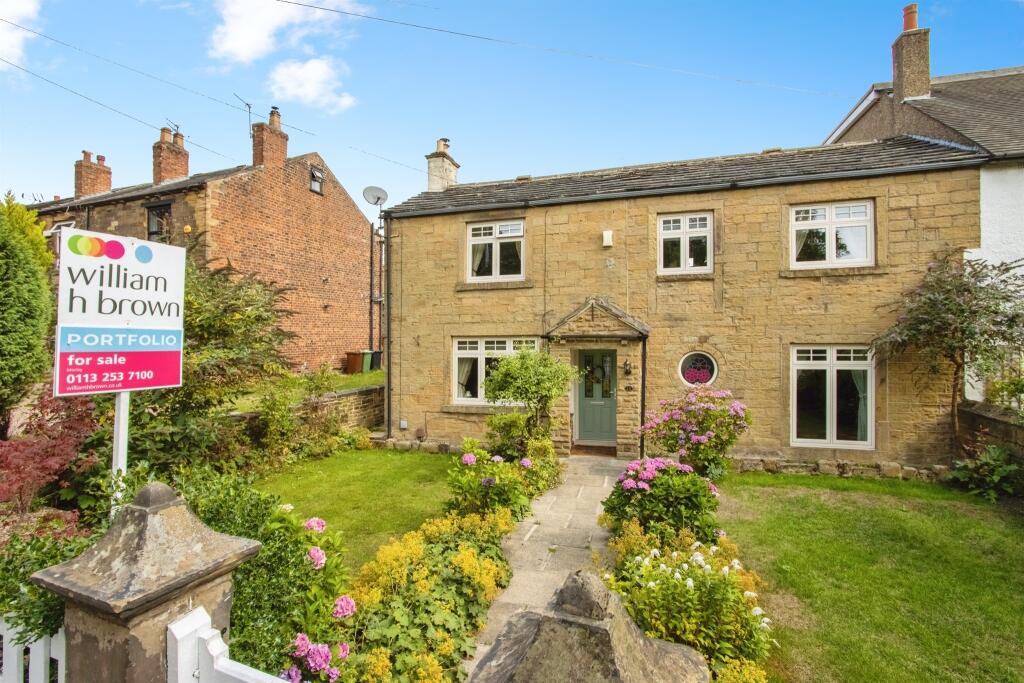 Main image of property: Town Street, Gildersome, LEEDS