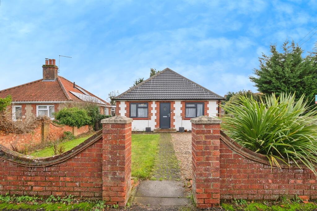 Main image of property: Oak Road, North Walsham