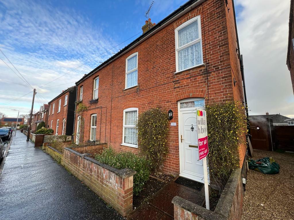 4 bedroom semidetached house for sale in Lime Tree Road, North Walsham