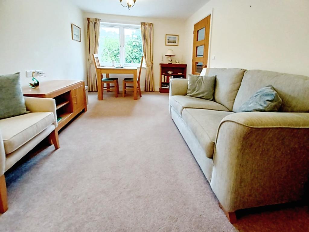 1 bedroom flat for sale in Yarmouth Road, Thorpe St. Andrew, Norwich, NR7